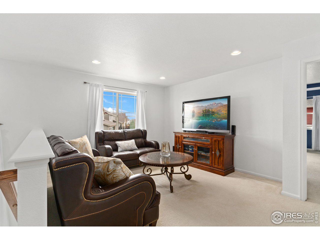 4098 Mandall Lakes Dr
