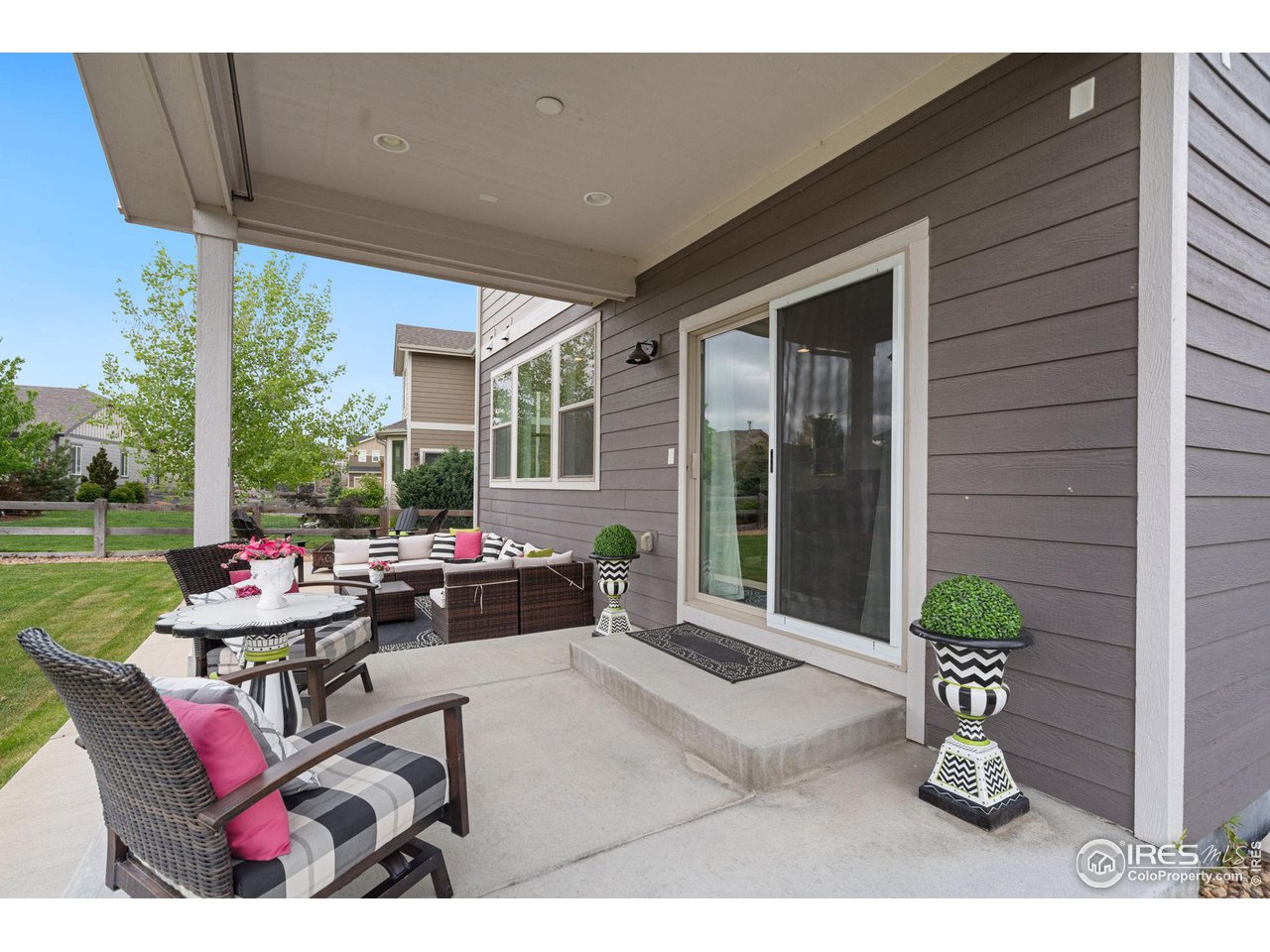 4098 Mandall Lakes Dr
