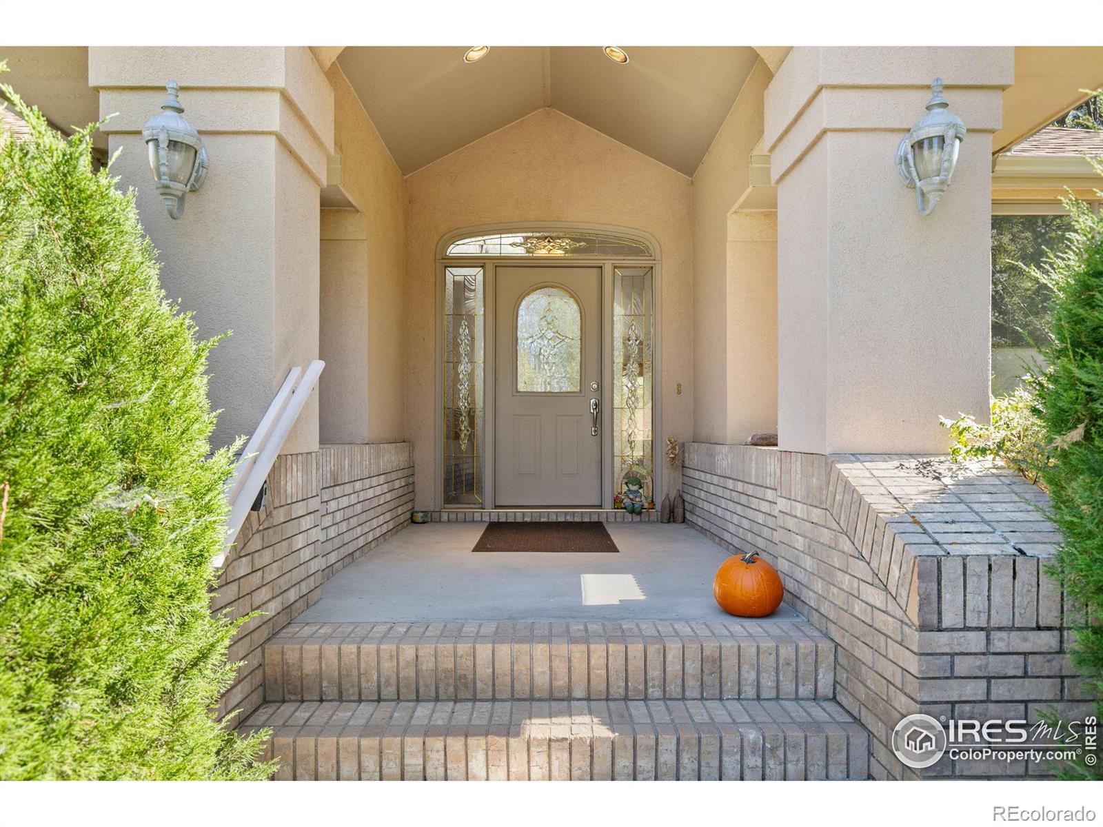 3220 Spring Mountain Court