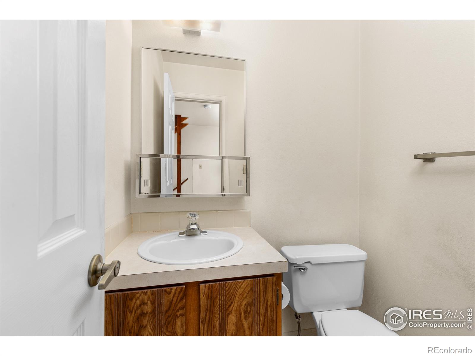 3200 Azalea Drive Unit: 5