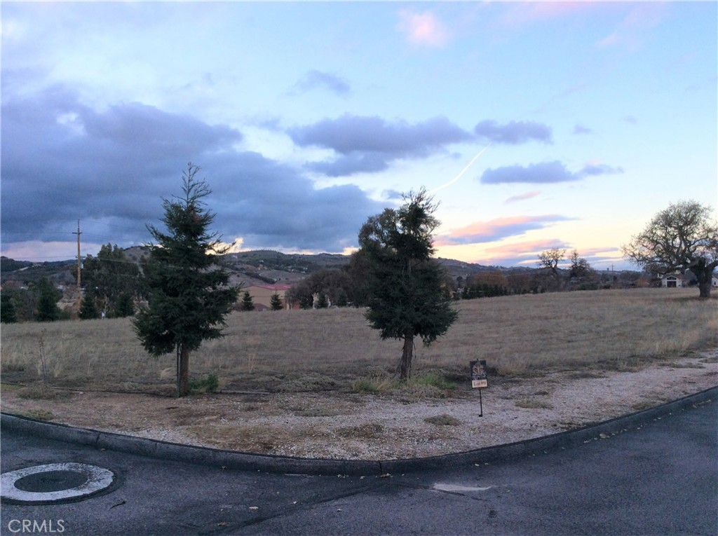 1320 Lot 9 Fire Rock Loop