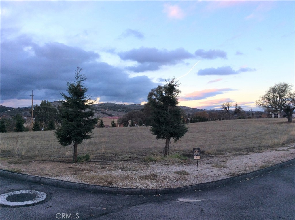 1320 Lot 9 Fire Rock Loop