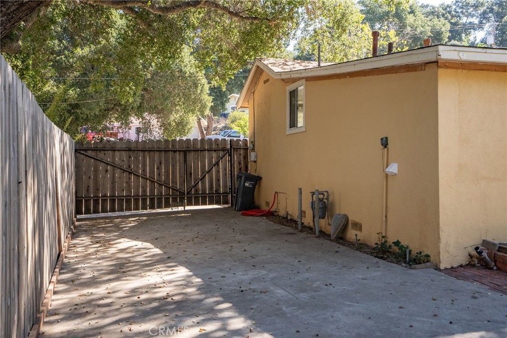 4526 San Jacinto Avenue