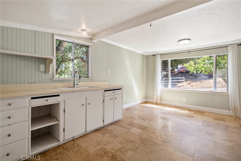 4526 San Jacinto Avenue