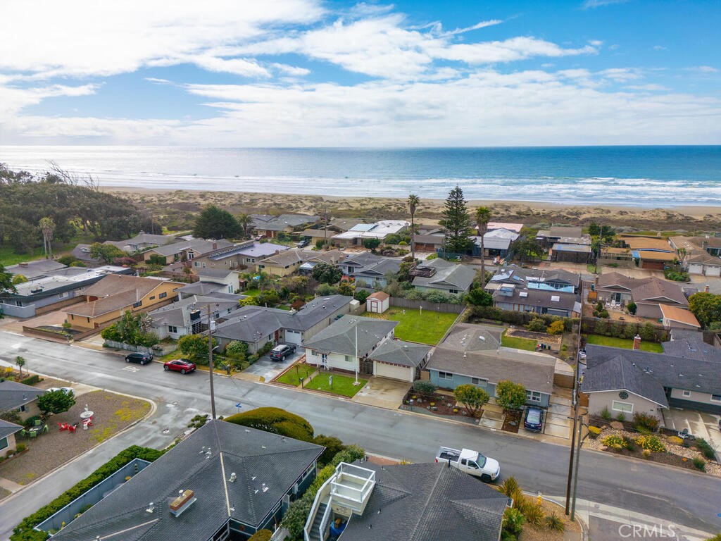 3001 Sandalwood Avenue