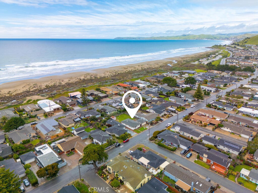 3001 Sandalwood Avenue