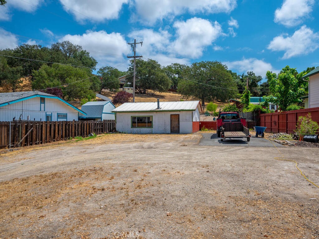 9000 Curbaril Avenue