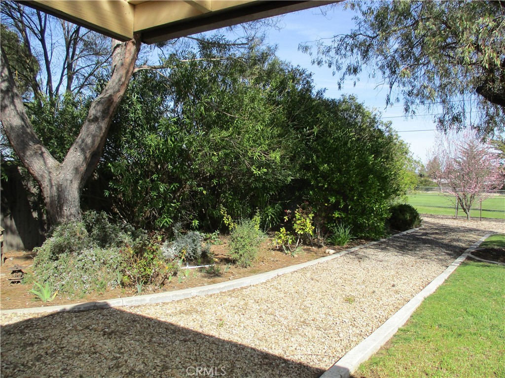 1523 Country Club Drive