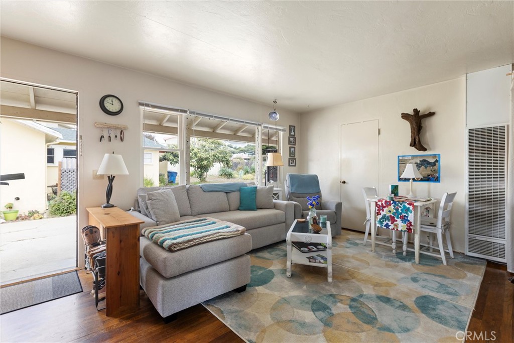 1188 1196 Market Avenue