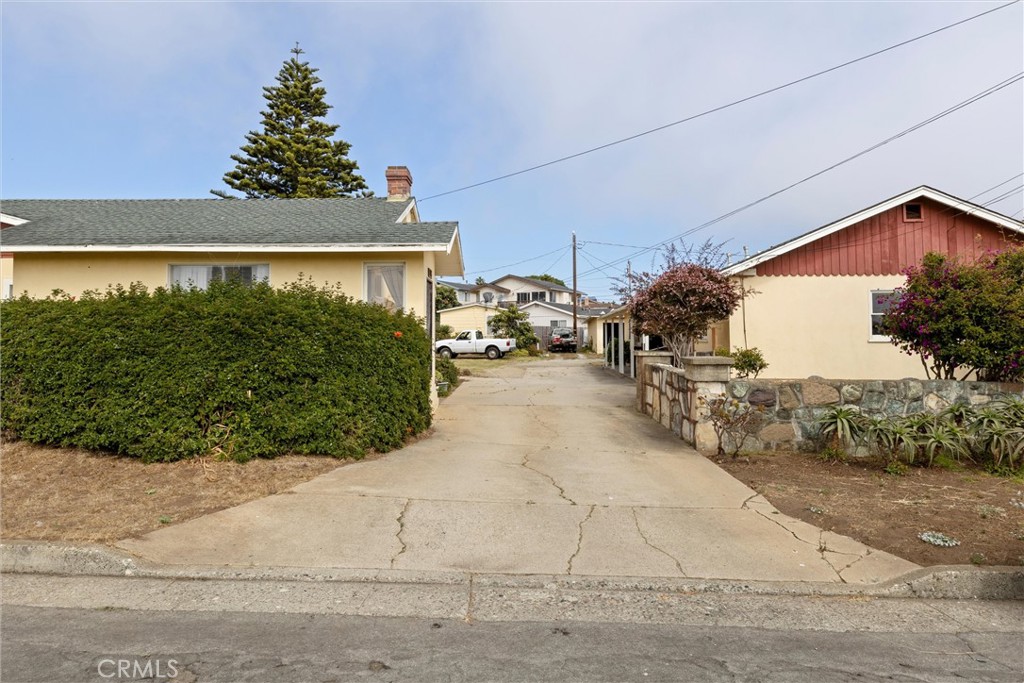 1188 1196 Market Avenue