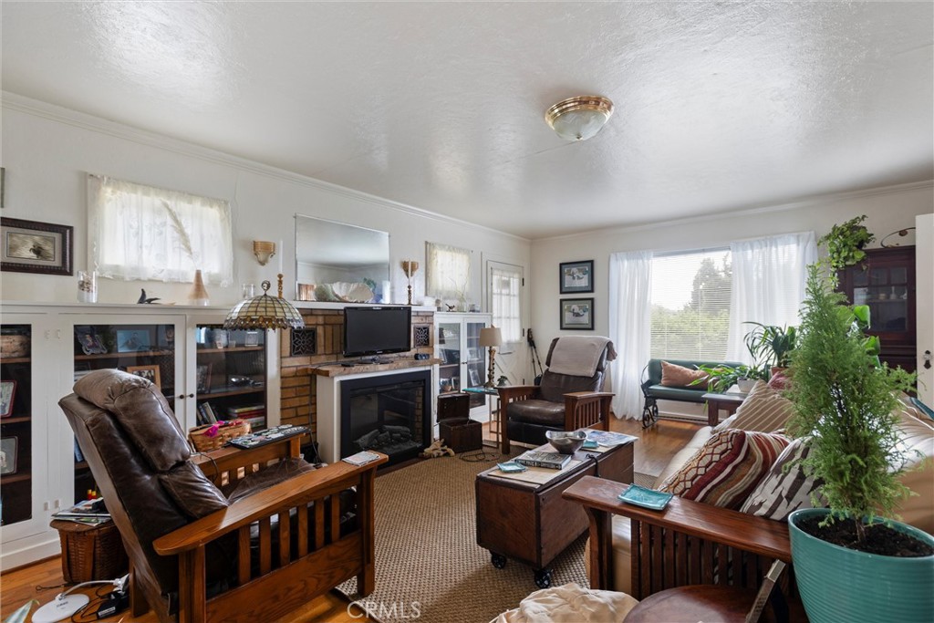 1188 1196 Market Avenue