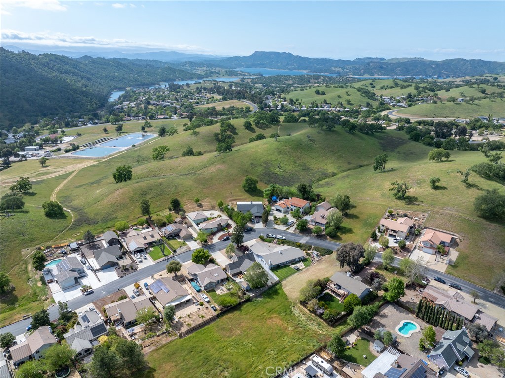 4732 Meadow Lark Lane