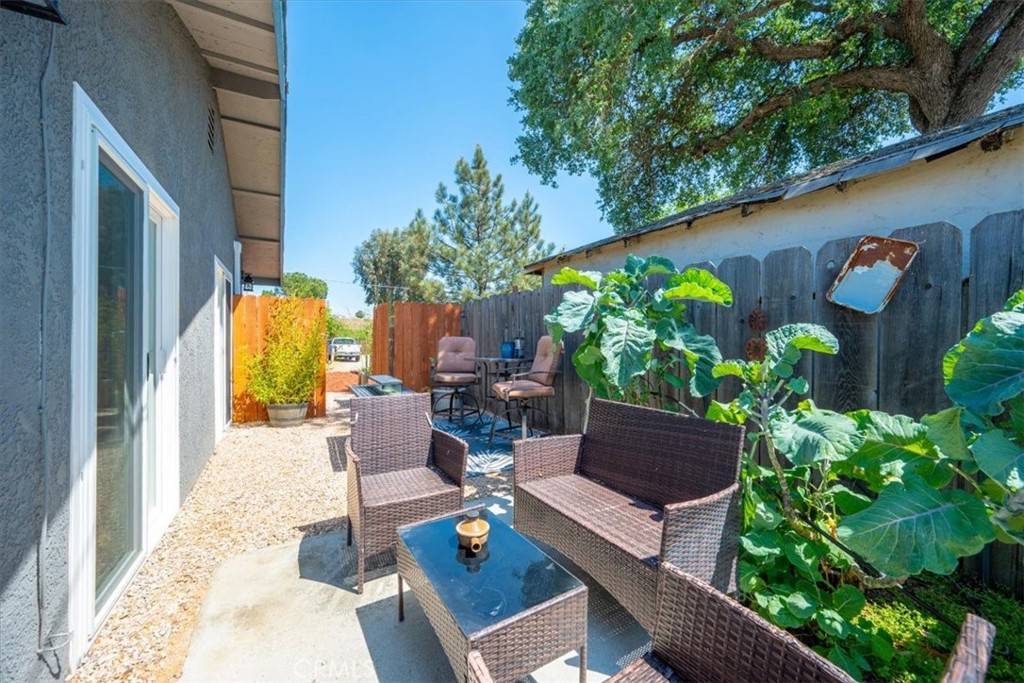 1415 Rio Vista Place