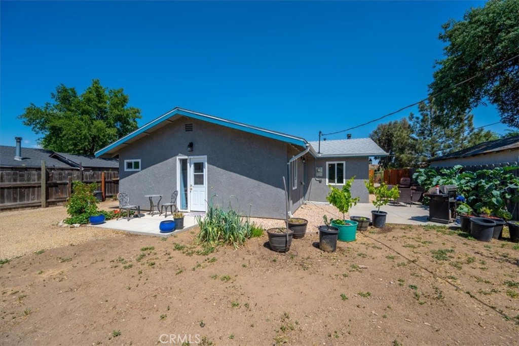 1415 Rio Vista Place