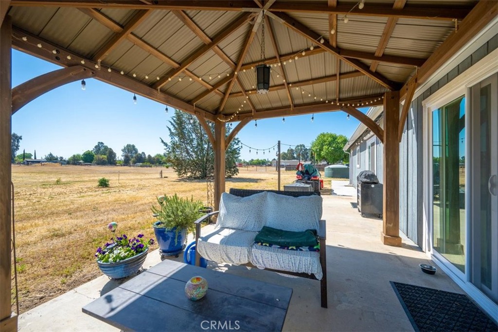 5640 Whispering Oak Way