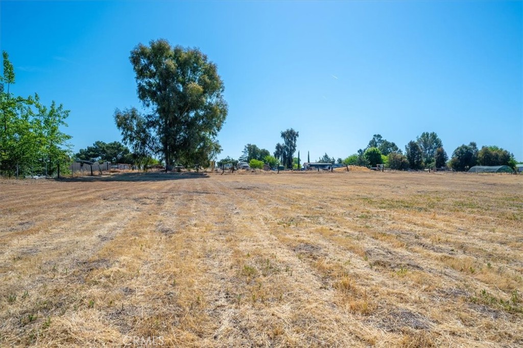 5640 Whispering Oak Way