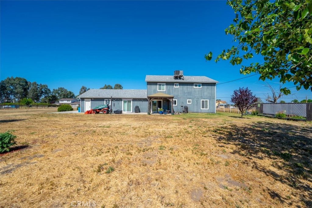 5640 Whispering Oak Way