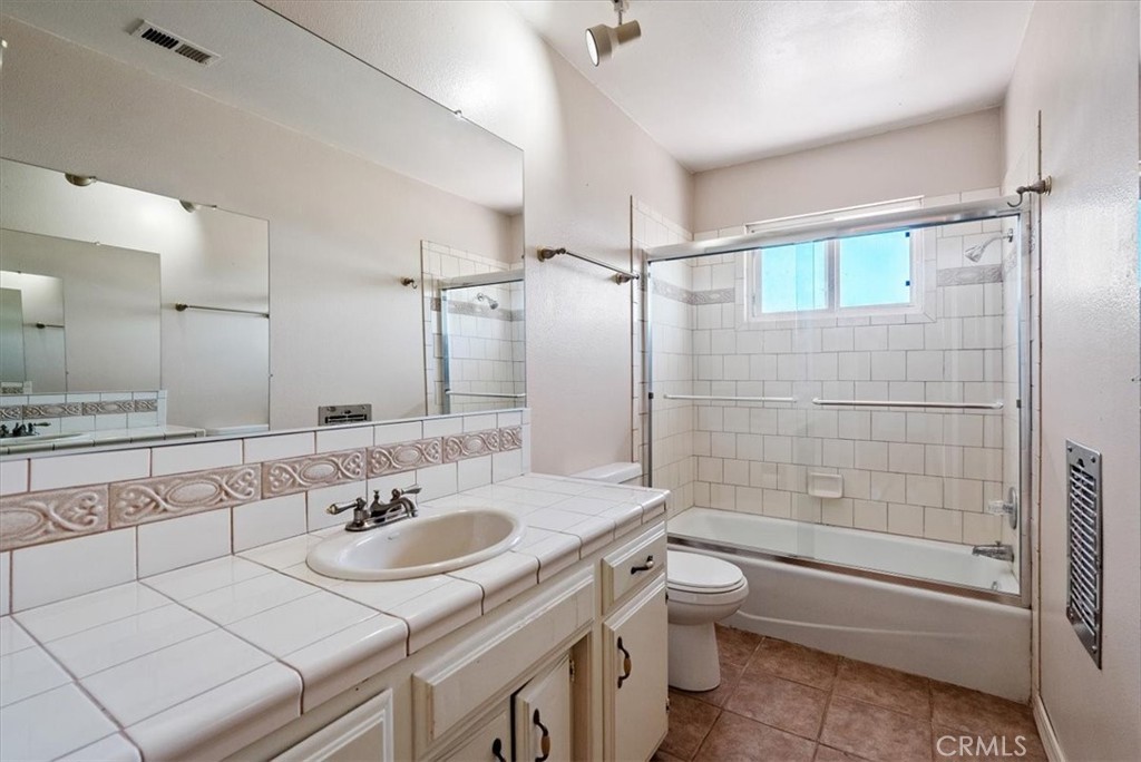 75463 Ranchita Avenue