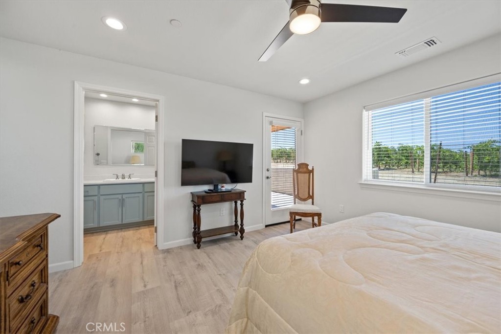 8015 Plane View Place