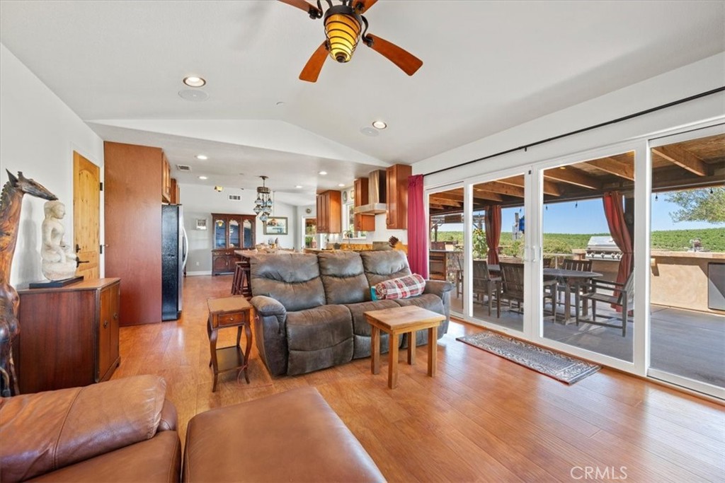 8015 Plane View Place