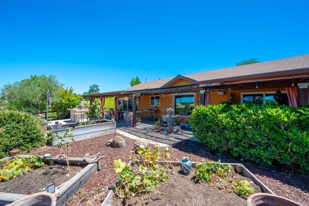 8015 Plane View Place