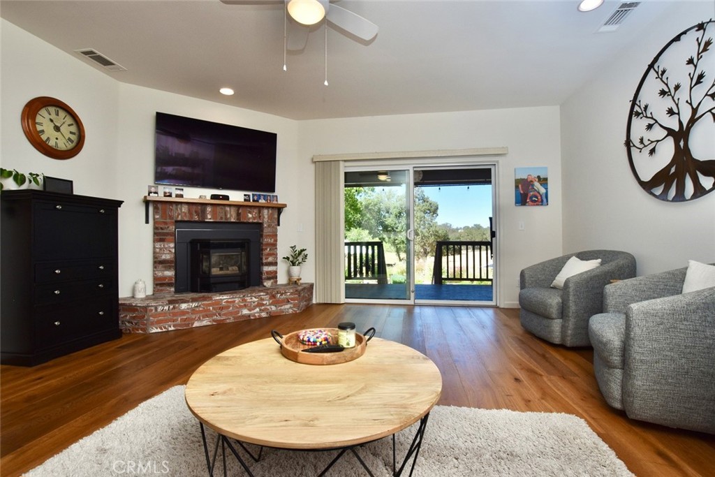 1711 Southfork Place