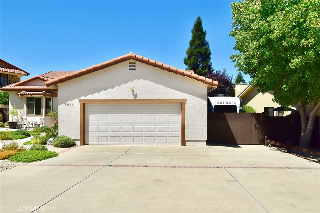 1711 Southfork Place