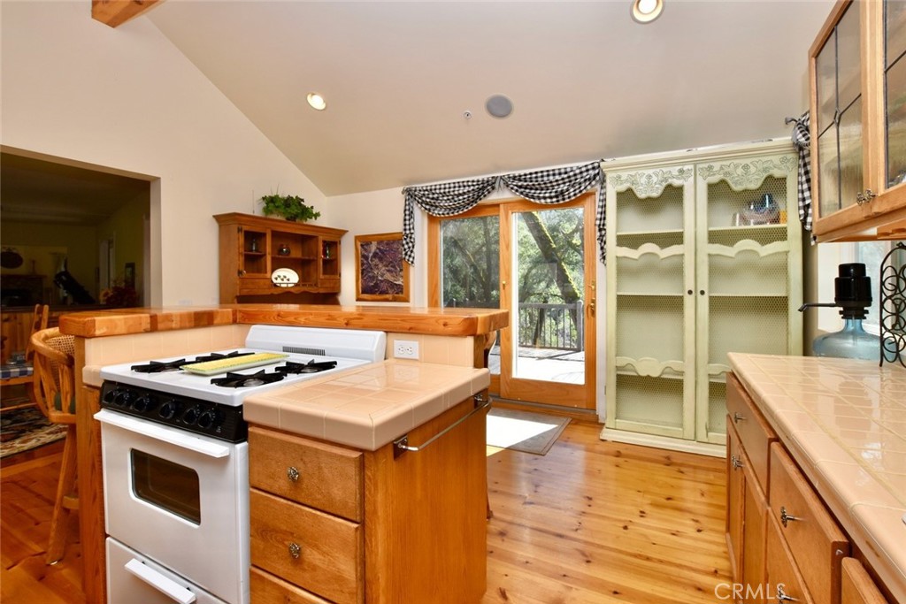 76450 Deer Pass Road