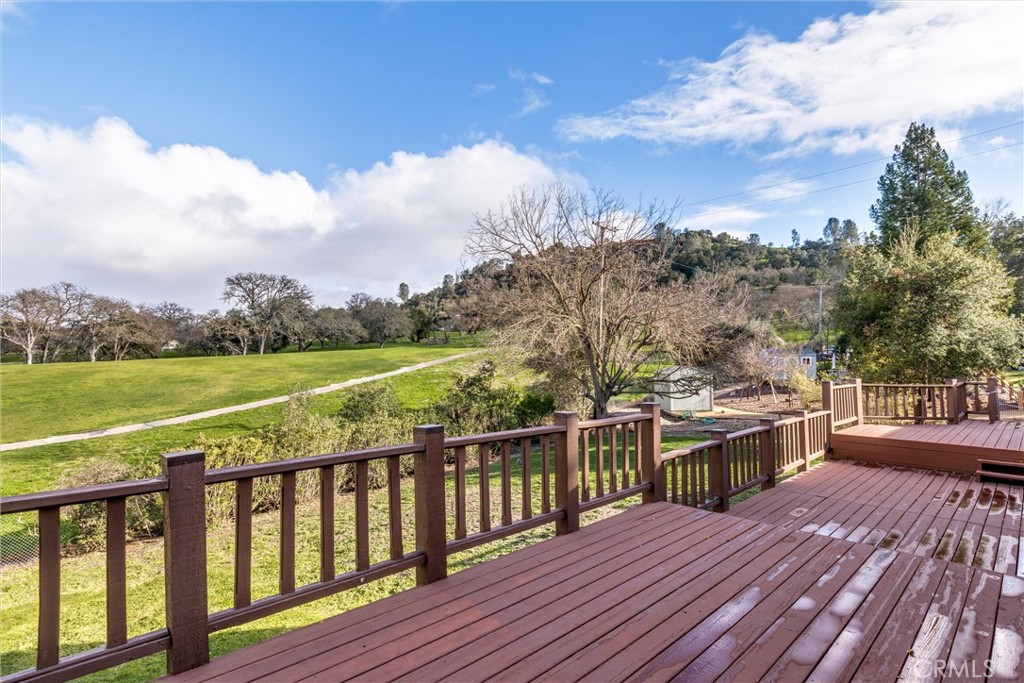 8865 Pino Solo Avenue