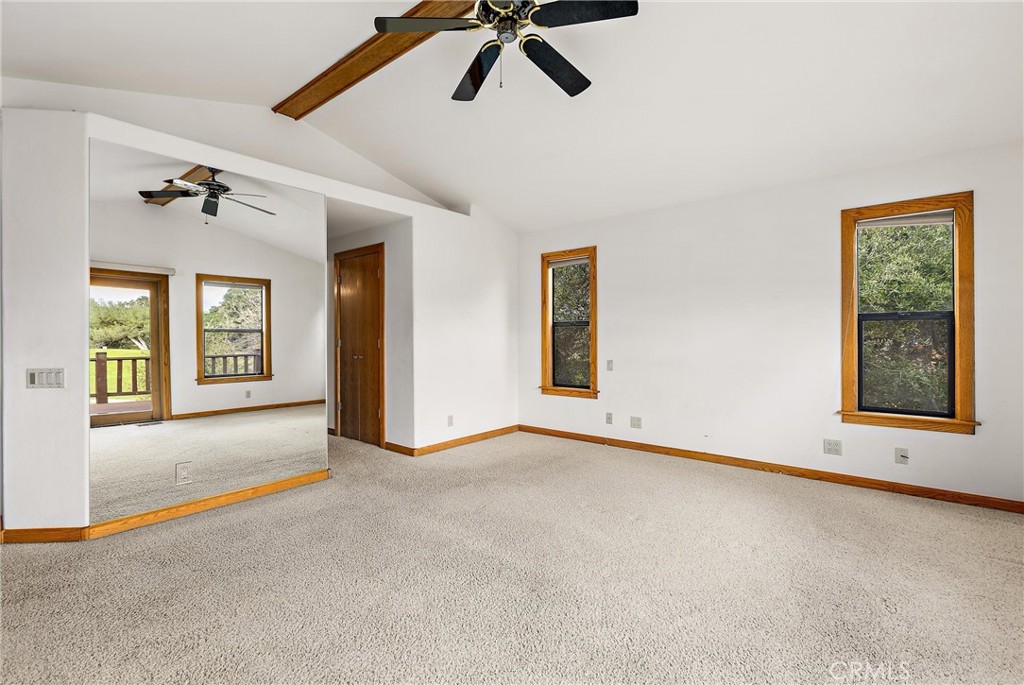 8865 Pino Solo Avenue