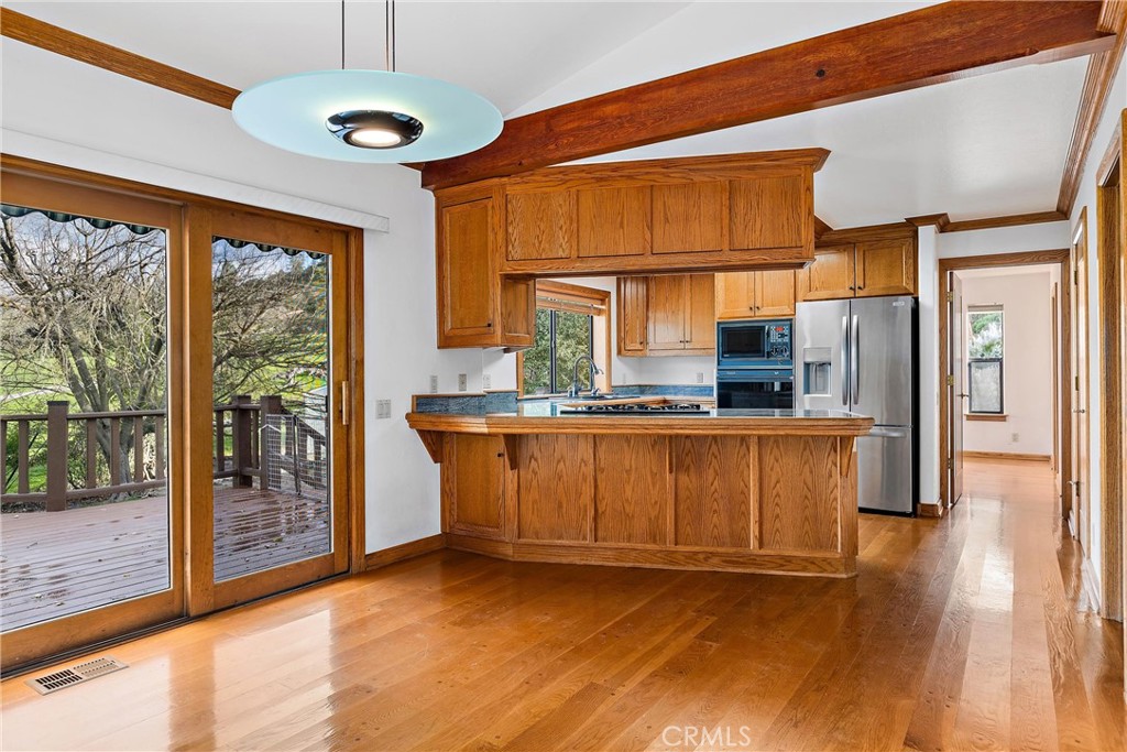 8865 Pino Solo Avenue