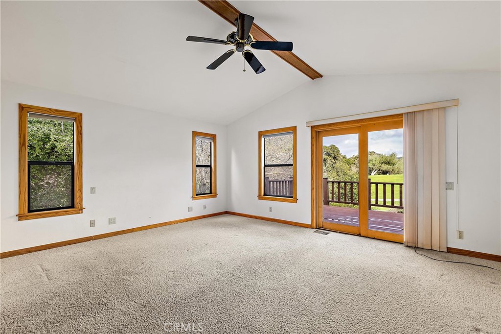 8865 Pino Solo Avenue
