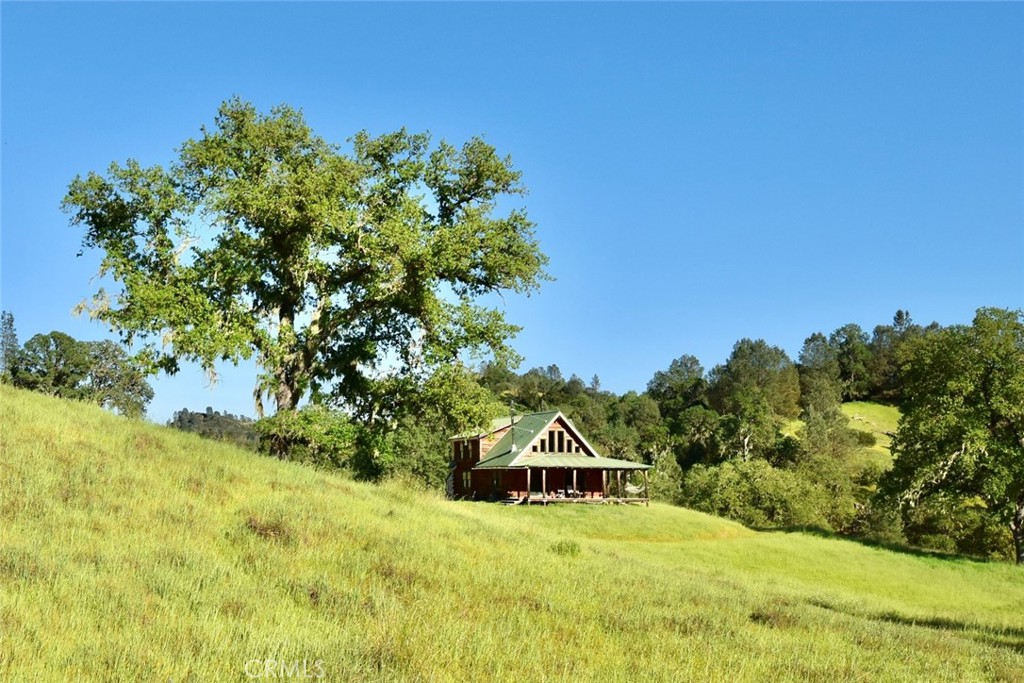 46651 Sapaque Valley