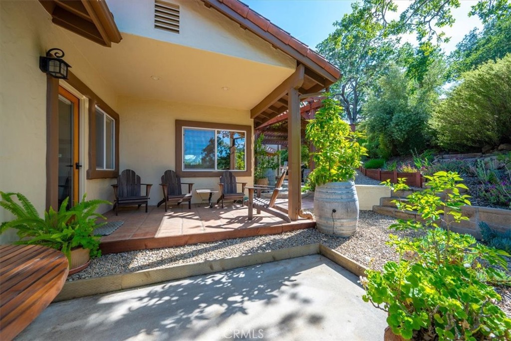 10662 Santa Ana Road