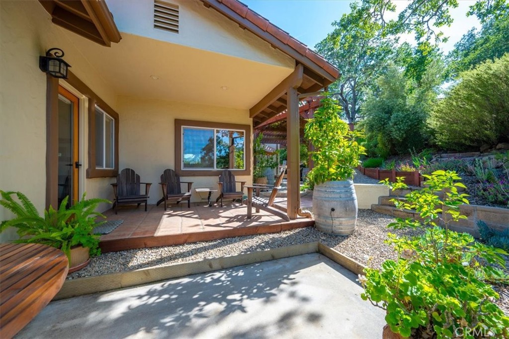 10662 Santa Ana Road