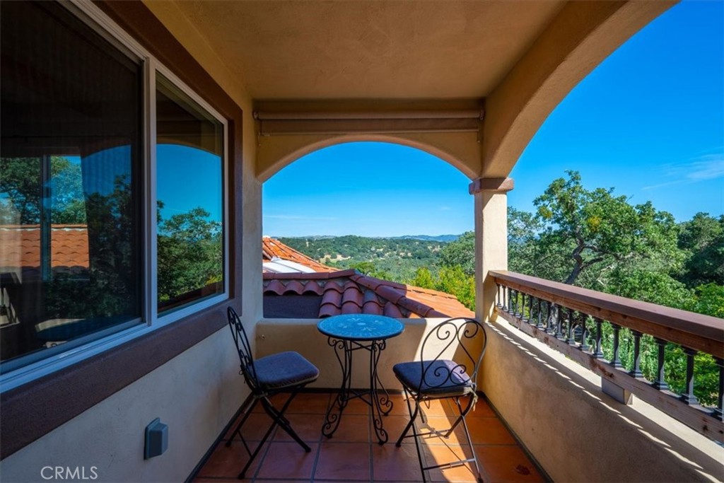 10662 Santa Ana Road