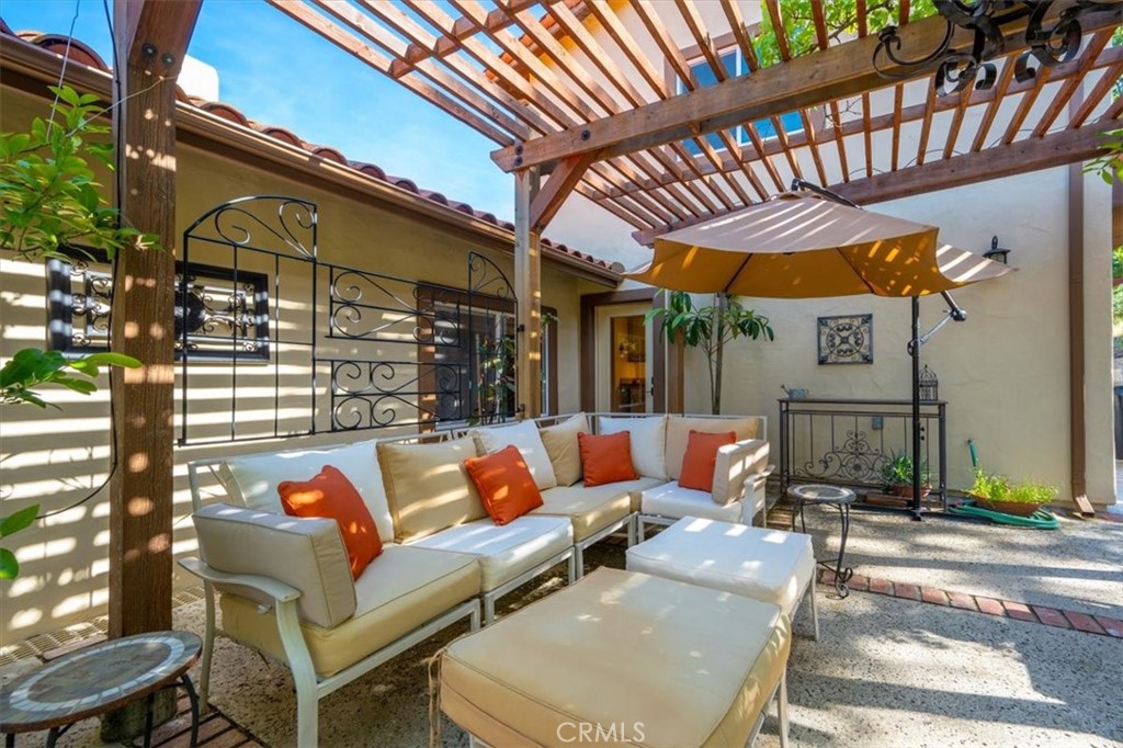 10662 Santa Ana Road