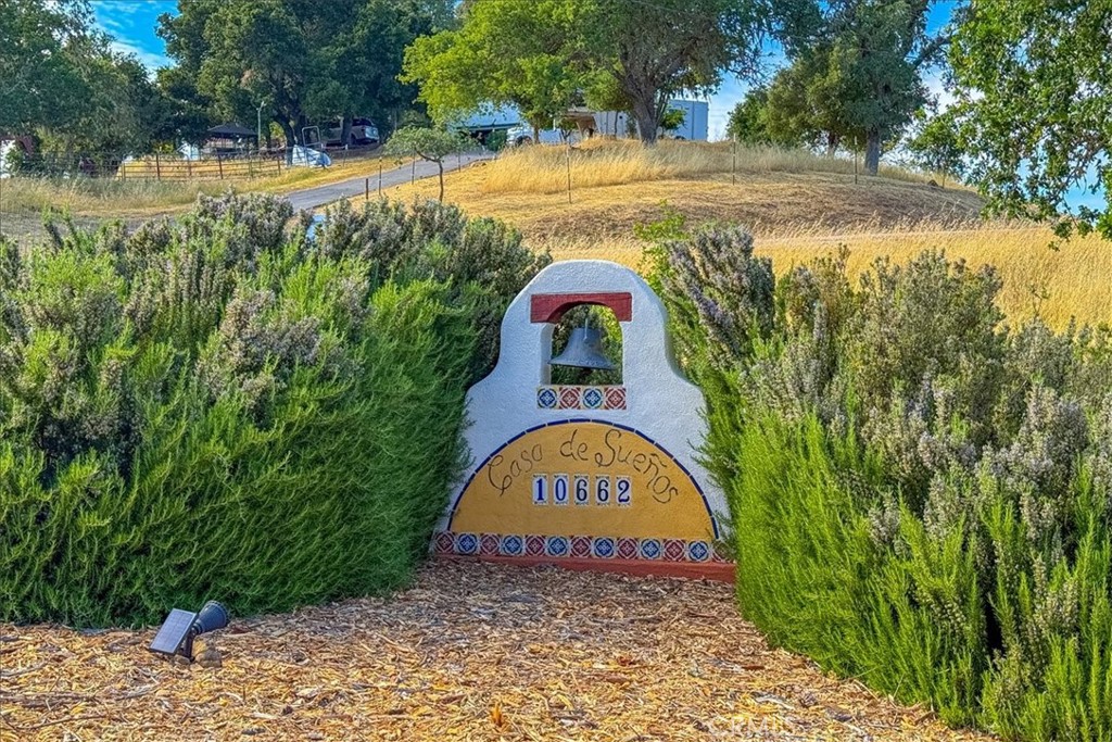 10662 Santa Ana Road
