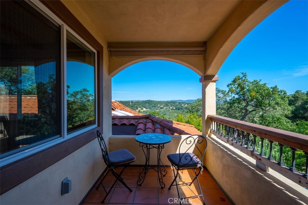 10662 Santa Ana Road