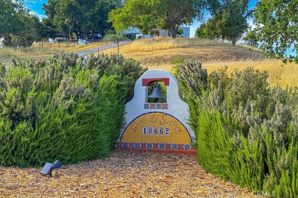 10662 Santa Ana Road