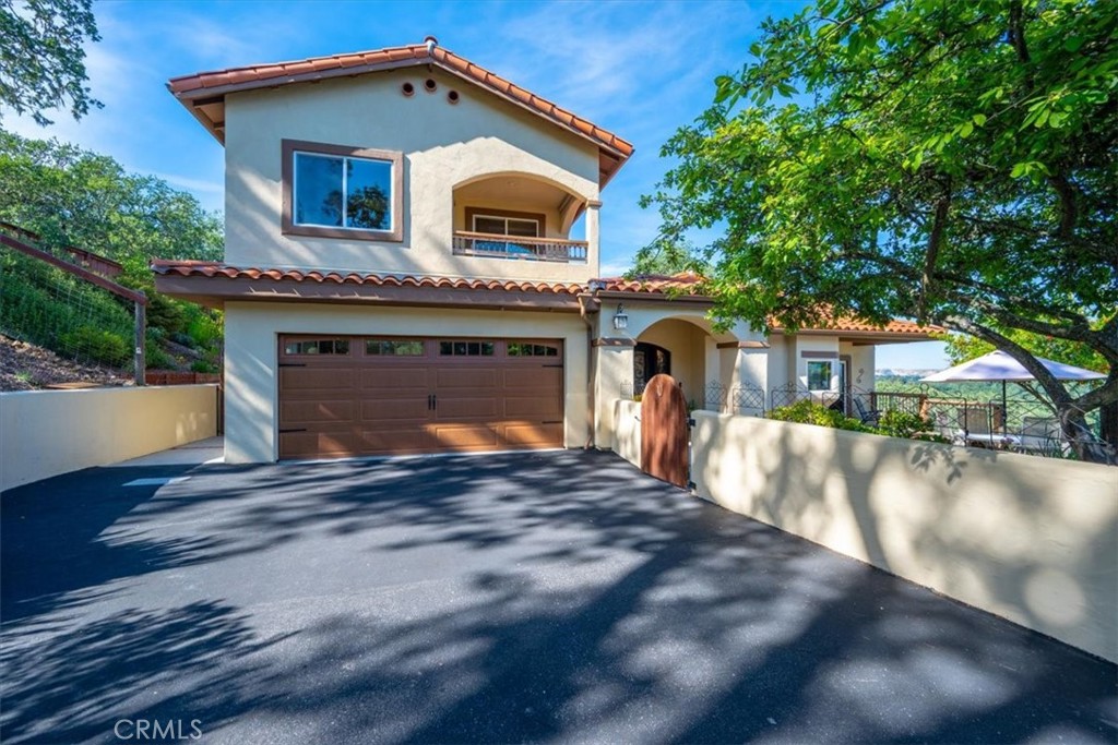 10662 Santa Ana Road