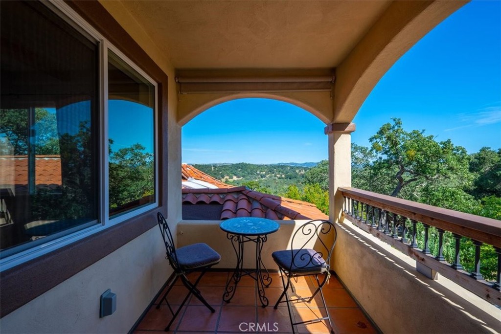 10662 Santa Ana Road