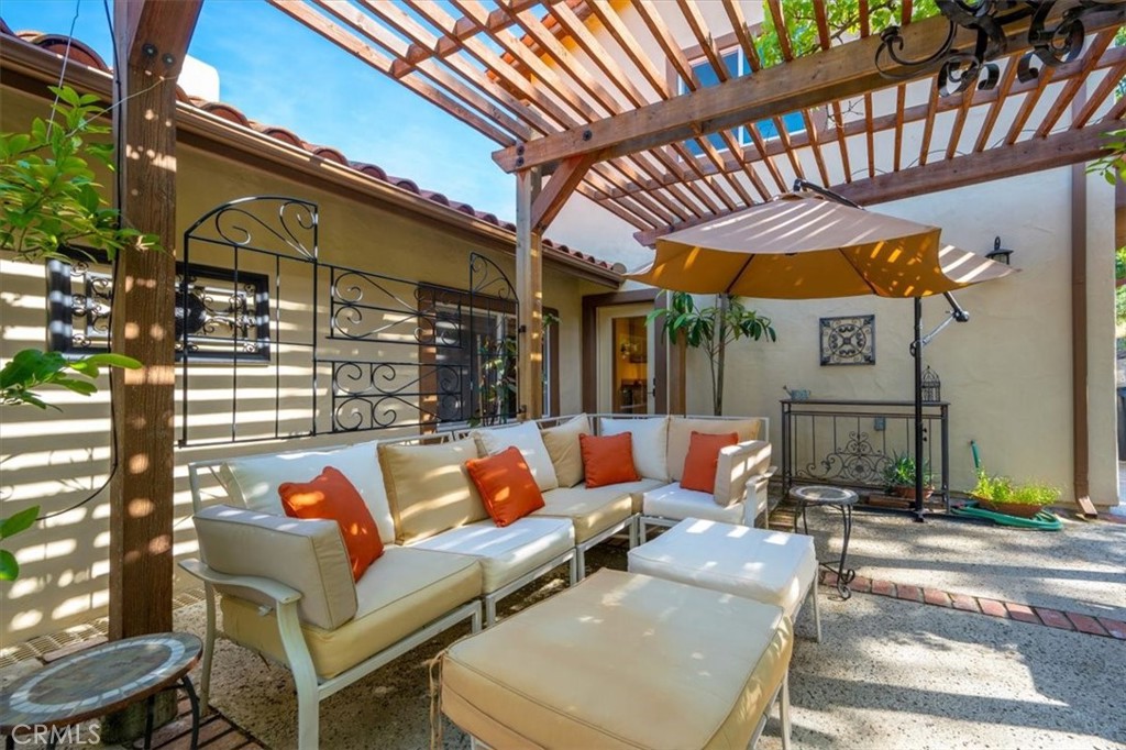 10662 Santa Ana Road