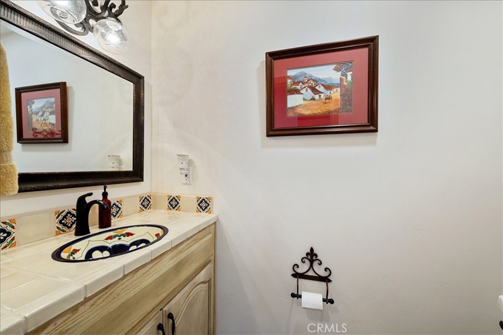 10662 Santa Ana Road