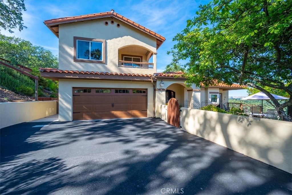 10662 Santa Ana Road