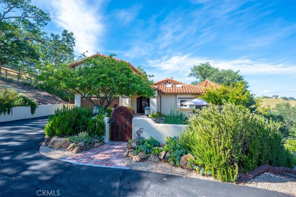 10662 Santa Ana Road