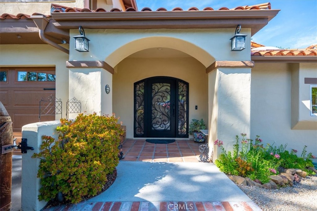 10662 Santa Ana Road