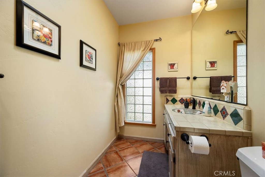 10662 Santa Ana Road