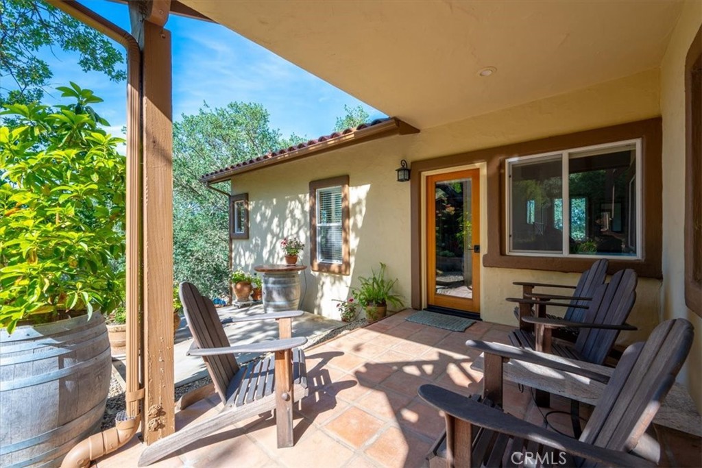 10662 Santa Ana Road