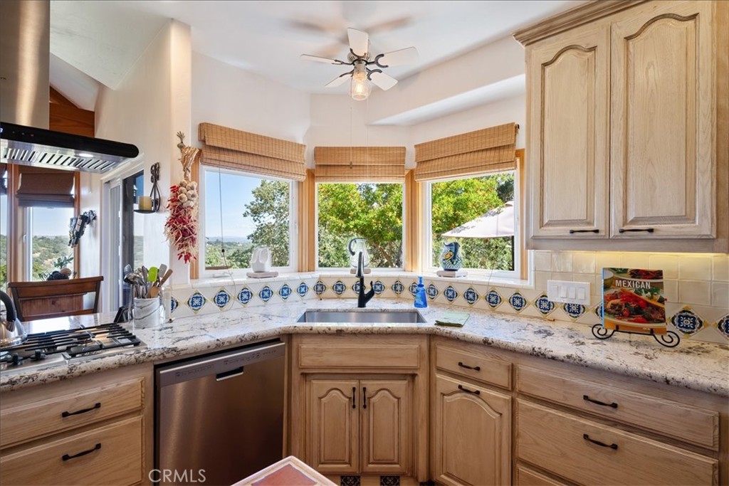 10662 Santa Ana Road